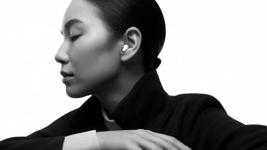 Invisible Earbuds vs. Headphones: What’s Best for Work & Study? (2025)